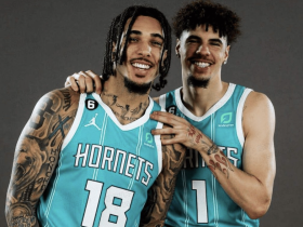 乐动体育登录入口-包含夏洛特黄蜂训练开放日，今晨强势反弹引欢呼，西甲在即，临场指挥获称赞的词条